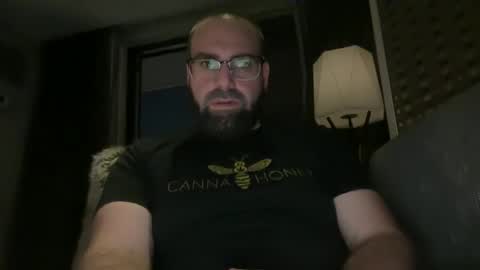 Snapshot of happy_cabbage chatting on 12/03/24, 07:43 happy_cabbage online show from 12/03/24, 07:43