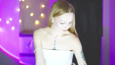 Snapshot of happy_cat_house2 chatting on 01/21/25, 03:32 happy_cat_house2 online show from 01/21/25, 03:32