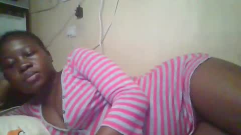 Snapshot of happy_dimple chatting on 11/03/25, 12:06 happy_dimple online show from 11/03/25, 12:06