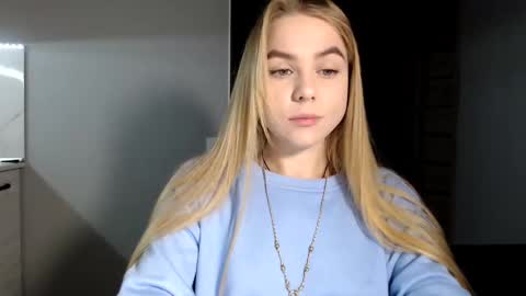 Snapshot of happy_fox_ chatting on 12/11/24, 09:55 happy_fox_ online show from 12/11/24, 09:55