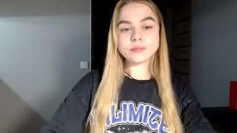 Snapshot of happy_fox_ chatting on 12/20/24, 10:32 happy_fox_ online show from 12/20/24, 10:32