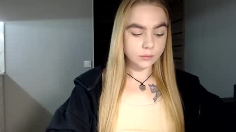 Snapshot of happy_fox_ chatting on 01/24/25, 08:54 happy_fox_ online show from 01/24/25, 08:54