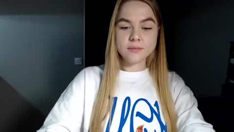 Snapshot of happy_fox_ chatting on 02/05/25, 11:50 happy_fox_ online show from 02/05/25, 11:50