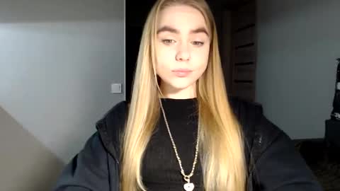 Snapshot of happy_fox_ chatting on 02/06/25, 11:04 happy_fox_ online show from 02/06/25, 11:04