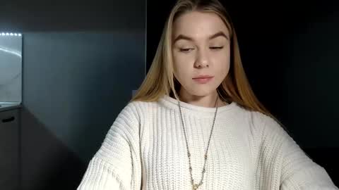 Snapshot of happy_fox_ chatting on 02/09/25, 09:49 happy_fox_ online show from 02/09/25, 09:49