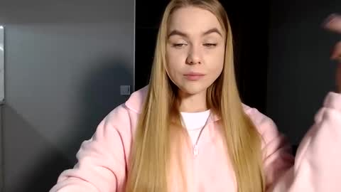 Snapshot of happy_fox_ chatting on 02/11/25, 02:57 happy_fox_ online show from 02/11/25, 02:57