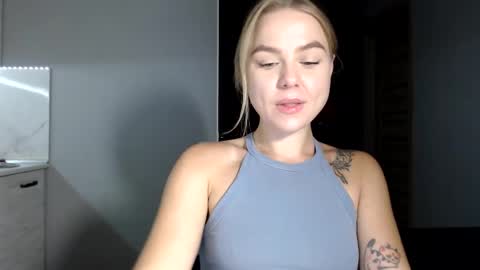 Snapshot of happy_fox_ chatting on 10/01/25, 09:43 happy_fox_ online show from 10/01/25, 09:43