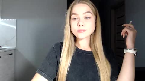 Snapshot of happy_fox_ chatting on 10/13/25, 07:36 happy_fox_ online show from 10/13/25, 07:36