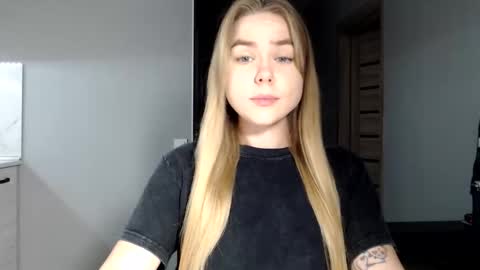 Snapshot of happy_fox_ chatting on 11/16/25, 07:08 happy_fox_ online show from 11/16/25, 07:08