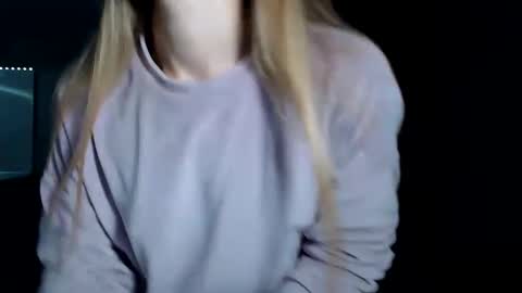 Snapshot of happy_fox_ chatting on 11/26/25, 06:09 happy_fox_ online show from 11/26/25, 06:09