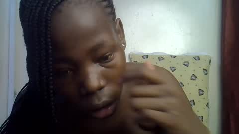 happy_kienyeji online show from 11/10/25, 04:17