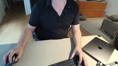 Cum for you online show from 04/12/26, 09:36