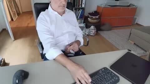 Cum for you online show from 05/06/26, 06:08