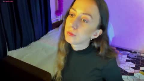 Stephanie online show from 12/19/24, 07:51