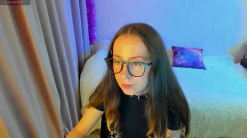 Stephanie online show from 09/14/25, 07:02