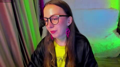 Stephanie online show from 11/27/25, 05:37