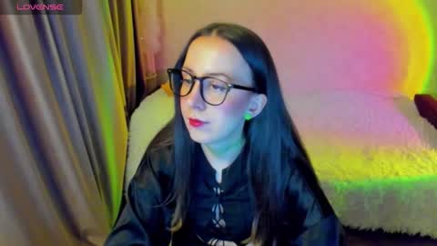 Stephanie online show from 03/28/26, 06:40