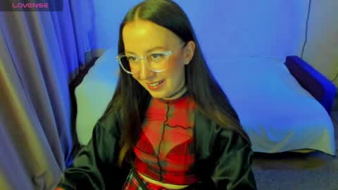 Snapshot of happystephanie chatting on 05/22/26, 06:13 Stephanie online show from 05/22/26, 06:13