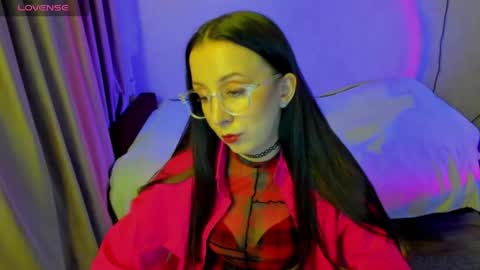Snapshot of happystephanie chatting on 06/02/26, 07:05 Stephanie online show from 06/02/26, 07:05