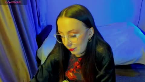Snapshot of happystephanie chatting on 06/03/26, 08:14 Stephanie online show from 06/03/26, 08:14
