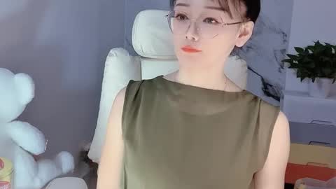 Snapshot of happysweetie168 chatting on 12/02/24, 05:48 Daisy online show from 12/02/24, 05:48