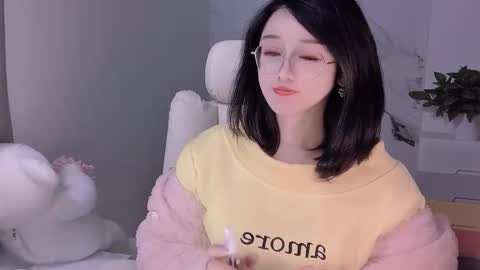 Snapshot of happysweetie168 chatting on 01/17/25, 04:57 Daisy online show from 01/17/25, 04:57