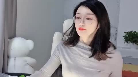 Snapshot of happysweetie168 chatting on 02/27/25, 03:36 Daisy online show from 02/27/25, 03:36