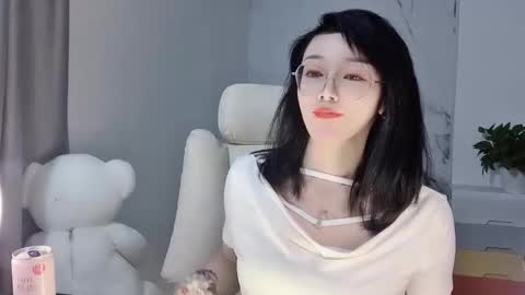 Snapshot of happysweetie168 chatting on 02/28/25, 05:59 Daisy online show from 02/28/25, 05:59