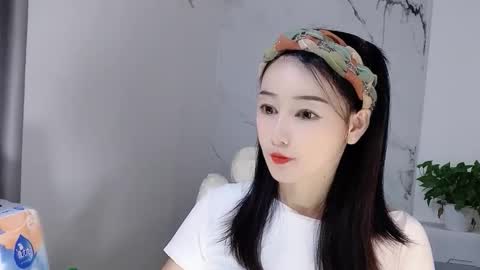 Snapshot of happysweetie168 chatting on 09/13/25, 03:50 Daisy online show from 09/13/25, 03:50