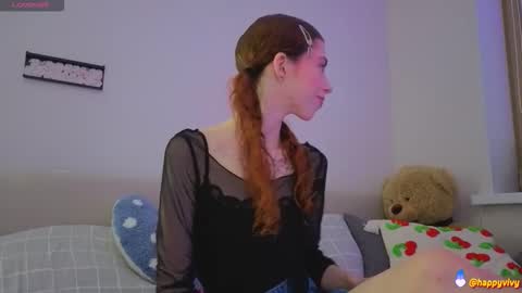 Snapshot of happyvivy chatting on 10/07/25, 11:02 Vivy online show from 10/07/25, 11:02