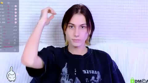 Mark online show from 09/08/25, 03:22