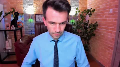 Steve online show from 02/25/25, 05:25