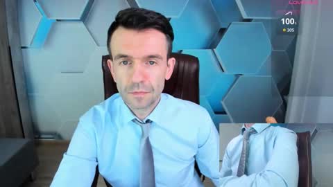 Snapshot of hard_and_juici chatting on 03/24/26, 01:05 Steve online show from 03/24/26, 01:05