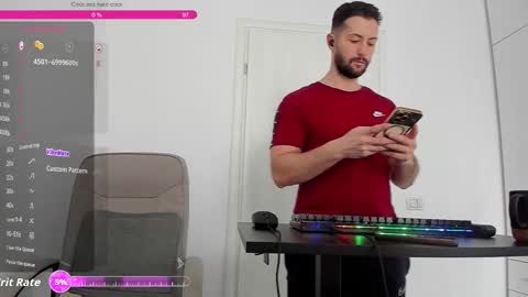 Snapshot of hard_chriss chatting on 12/20/25, 08:54 Hard Cock online show from 12/20/25, 08:54