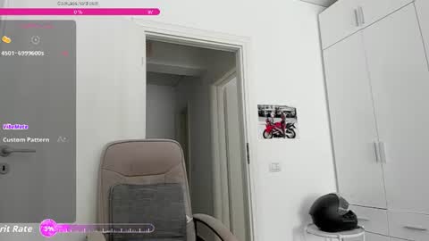 Snapshot of hard_chriss chatting on 07/17/26, 07:59 Hard Cock online show from 07/17/26, 07:59