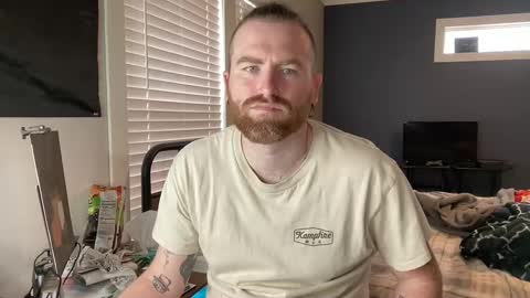 Snapshot of hard_irishman chatting on 01/27/25, 02:46 Zach online show from 01/27/25, 02:46