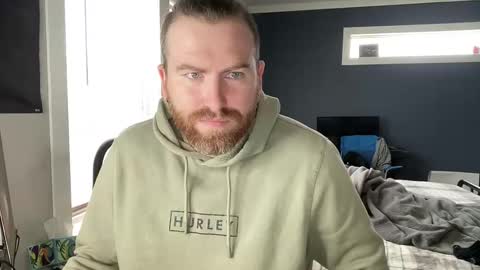 Snapshot of hard_irishman chatting on 02/10/25, 04:25 Zach online show from 02/10/25, 04:25