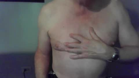 hardchicagoforzya online show from 10/18/25, 09:26