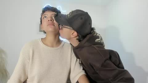 kade and demi independent models online show from 04/03/26, 04:10