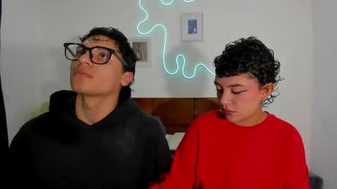 kade and demi independent models online show from 05/12/26, 05:15