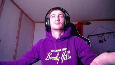 Snapshot of harddick19966 chatting on 12/23/25, 07:50 Austin online show from 12/23/25, 07:50