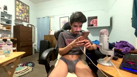 Snapshot of harddmikee chatting on 02/16/26, 01:46 harddmikee online show from 02/16/26, 01:46