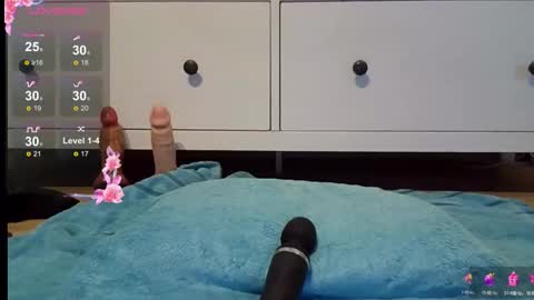 Snapshot of harddom95 chatting on 09/17/25, 02:52 hardom online show from 09/17/25, 02:52