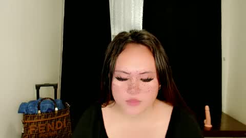 Snapshot of hardfox_xoxo chatting on 02/21/25, 10:07 mj online show from 02/21/25, 10:07