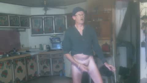 Snapshot of hardinhand44 chatting on 12/14/24, 12:33 john nobles online show from 12/14/24, 12:33