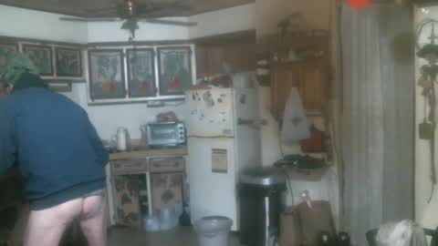 Snapshot of hardinhand44 chatting on 01/12/25, 01:42 john nobles online show from 01/12/25, 01:42