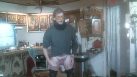 Snapshot of hardinhand44 chatting on 02/14/25, 06:51 john nobles online show from 02/14/25, 06:51