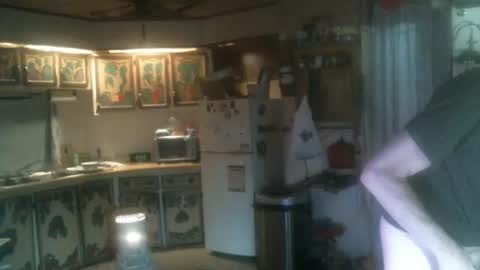 Snapshot of hardinhand44 chatting on 03/08/25, 12:22 john nobles online show from 03/08/25, 12:22