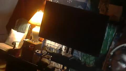 Snapshot of hardinhand44 chatting on 10/17/25, 10:45 john nobles online show from 10/17/25, 10:45