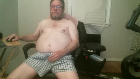 Snapshot of hardmik chatting on 02/10/26, 08:07 Mik online show from 02/10/26, 08:07